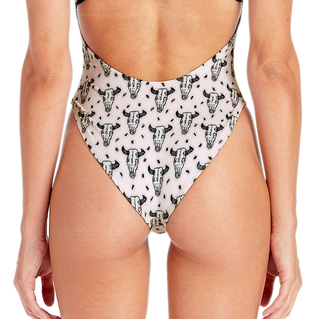 The Marco Suit in By the Horns